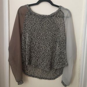 #Urbanoutfitters sweater/blouse